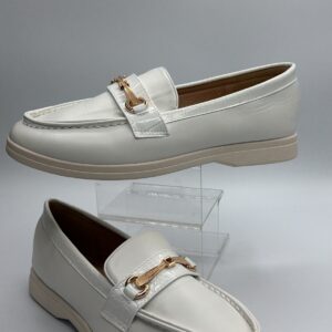 Mocasines blancos