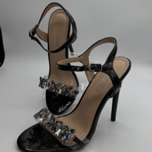 Tacones negros